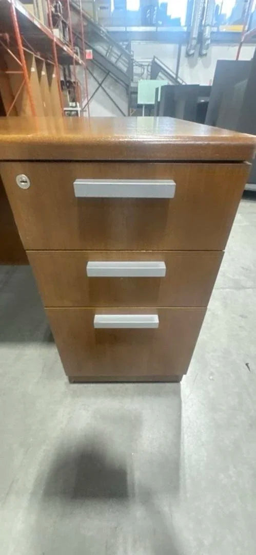 LH L-Shape Desk w/BBF and FF Ped