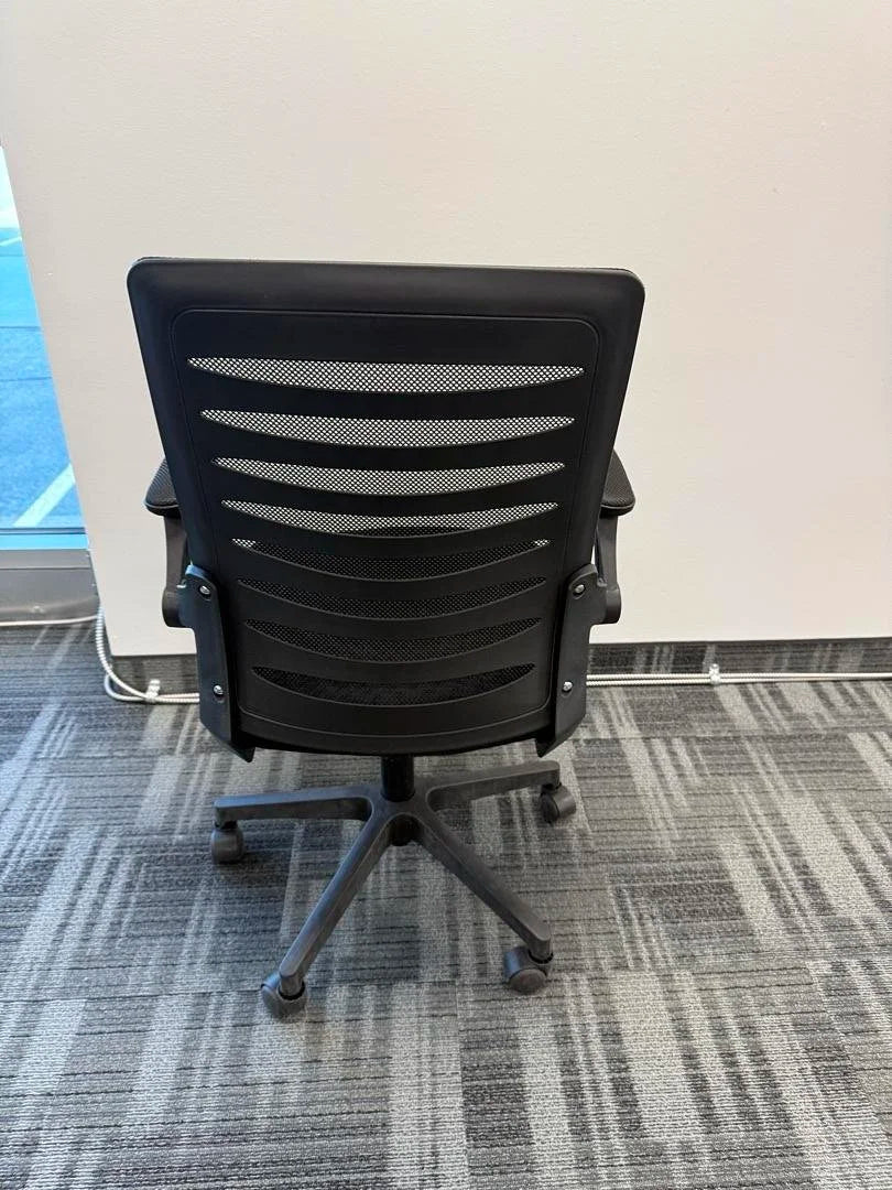 Mesh Back Meeting Chair