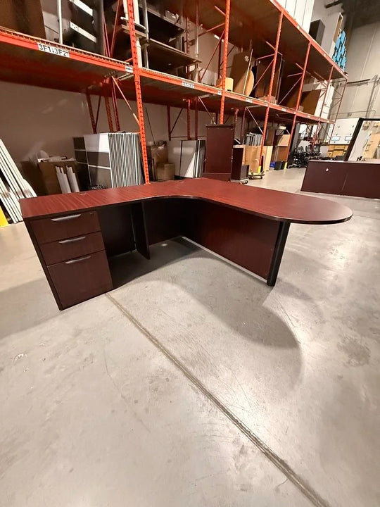 LH Bullet L-Shape Desk w/BBF Ped  (Surface Scratches)