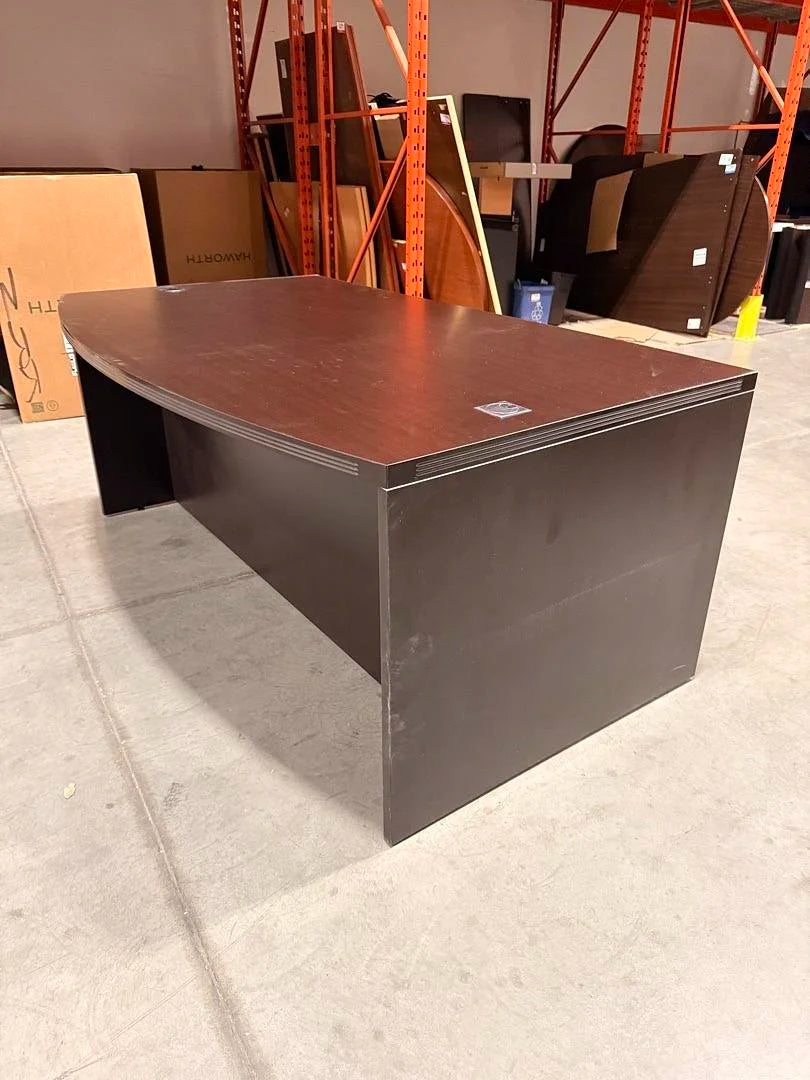 6' Bow Front Straight Desk w/BBF, FF Ped