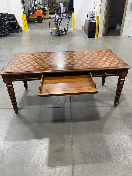 Hooker Furniture Seven Seas Computer/Writing Desk w/Electrical