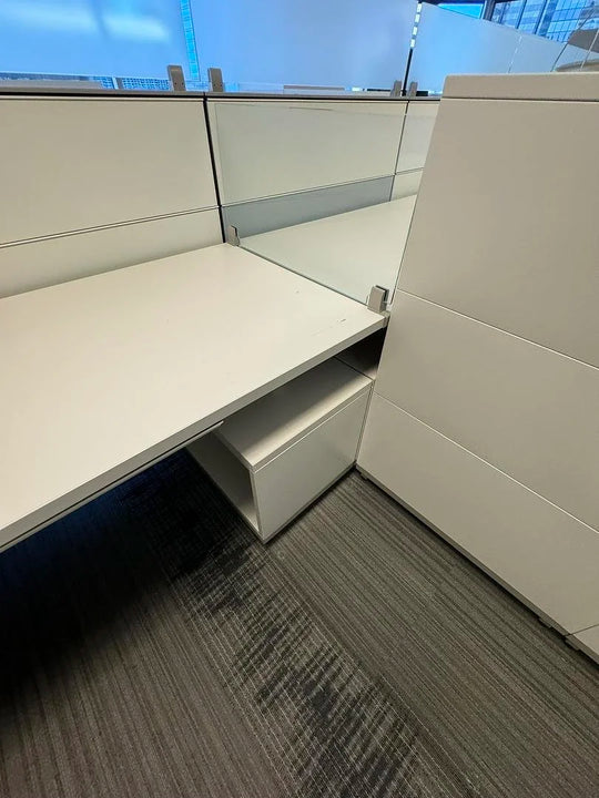 7' x 7' Herman Miller Workstation w/Glass, Stationary Tray & BF Ped