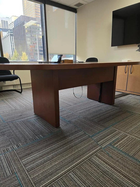 8' Racetrack Boardroom Table w/Electrical