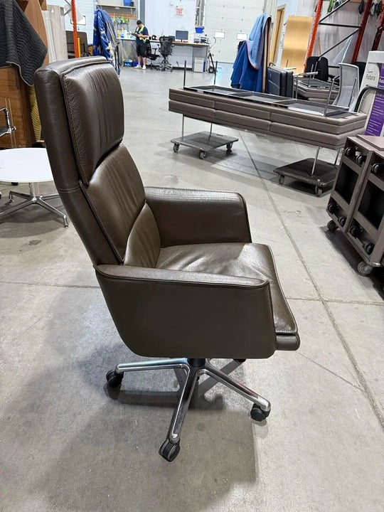Keilhauer Elite Leather Meeting Chair