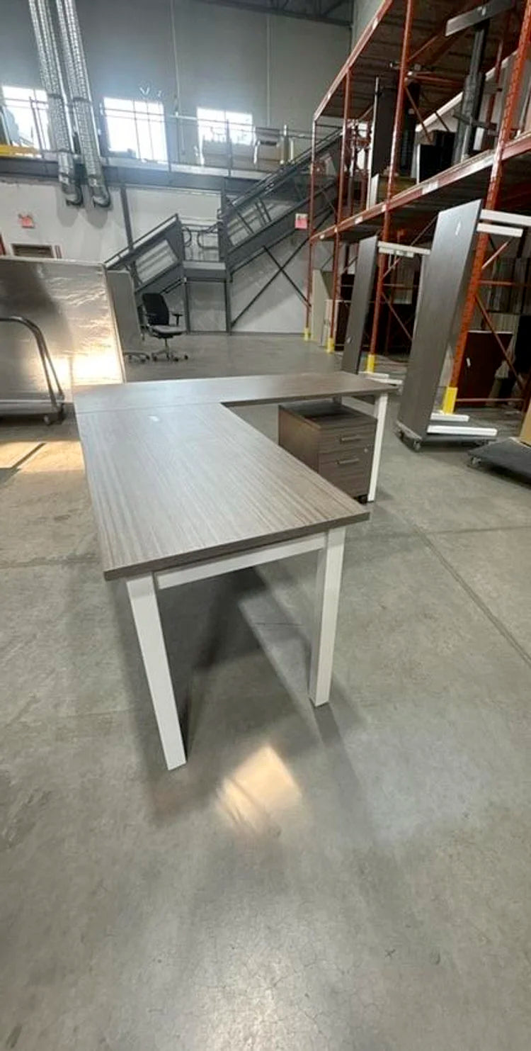 L-Shape Desk w/BF Ped (Reversible)