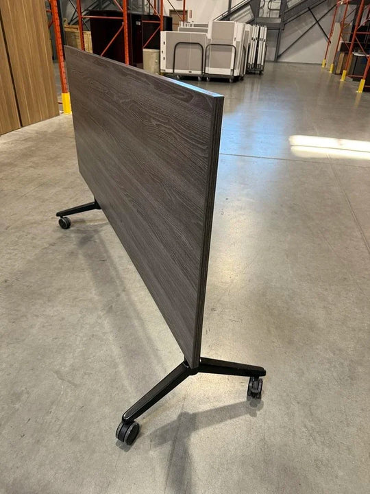 6' Mobile Flip Top Table