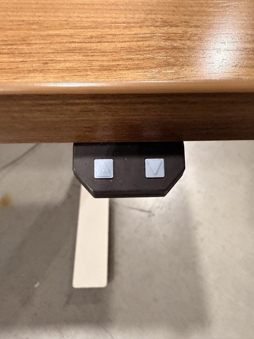 6' Haworth Electronic Sit Stand Desk