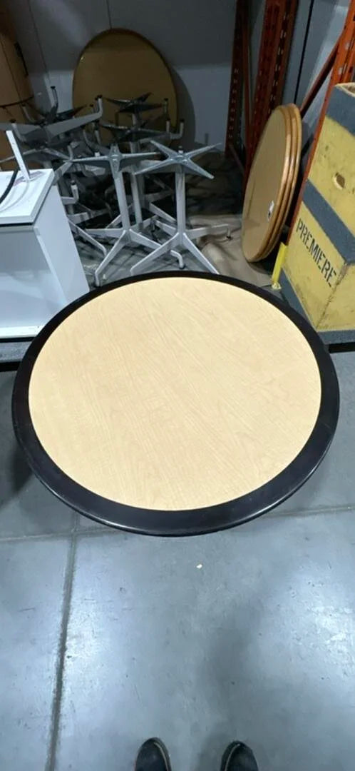 36" Round Meeting Table