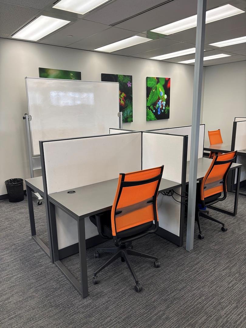 4' x 2' Hon 4-Pod Touchdown Workstation – Premiere Office Furniture