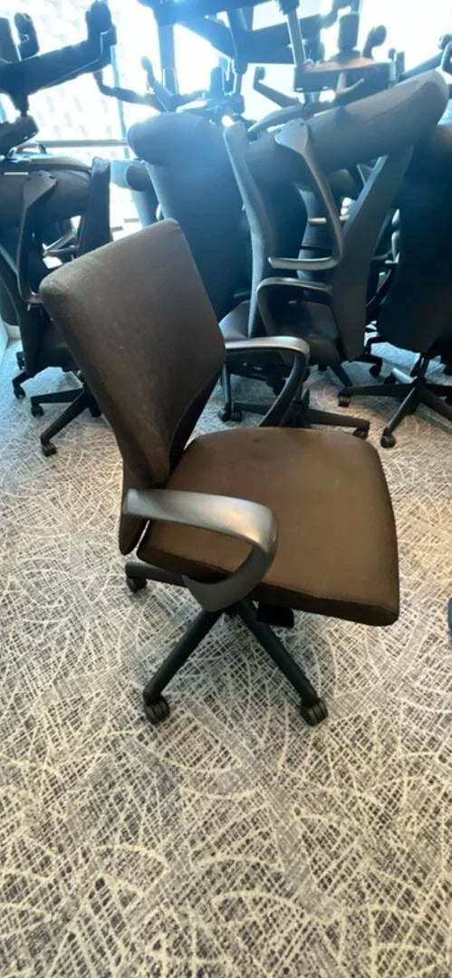 Keilhauer Tom Fabric Meeting Chair