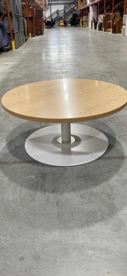 36" Round Reception Table