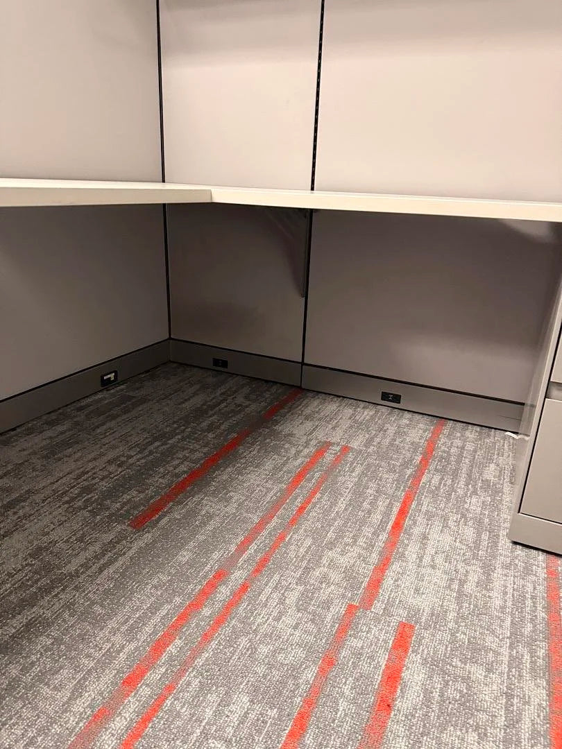 6' x 6' Steelcase L-Shape Workstation w/Overheads and BBF Ped