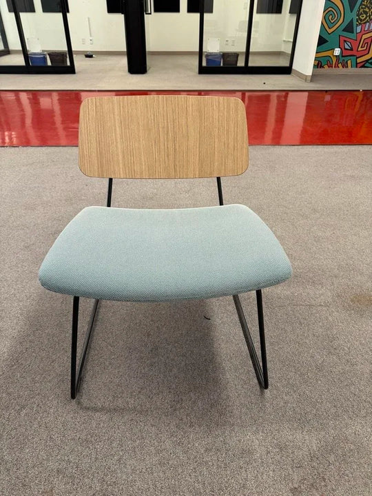 Haworth Resonate Sled Base Chair