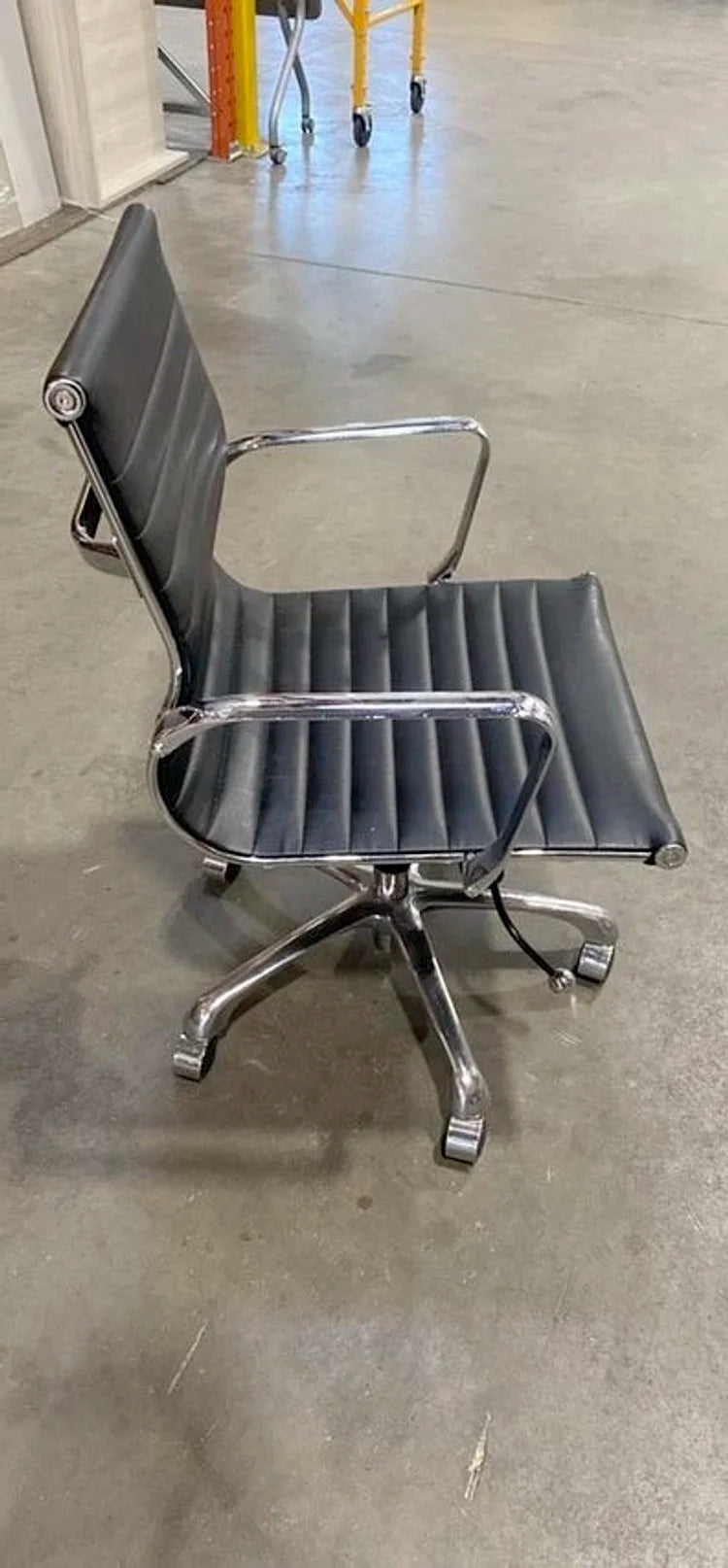 Leather Meeting Chair