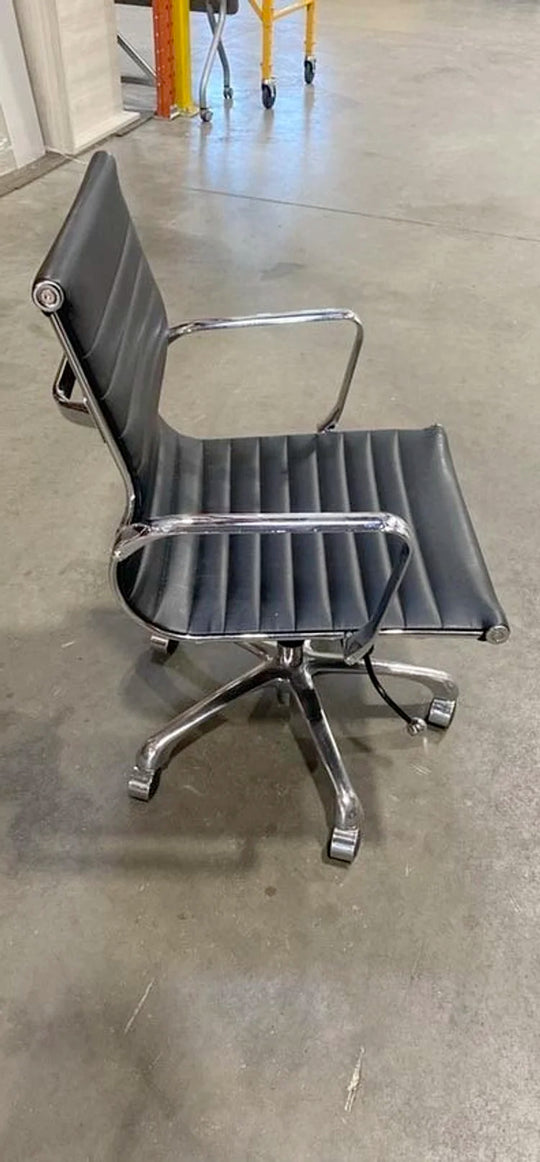 Leather Meeting Chair