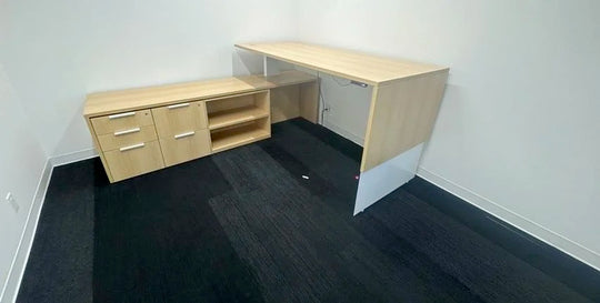 Teknion LH L-Shape Electronic Sit Stand Desk w/Shelf, FF, BBF Ped