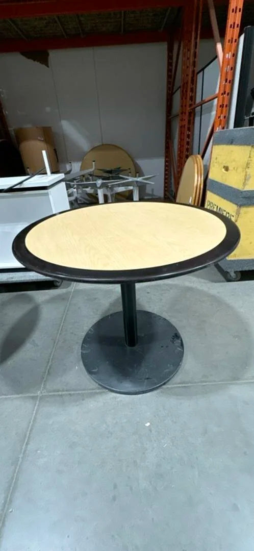 36" Round Meeting Table