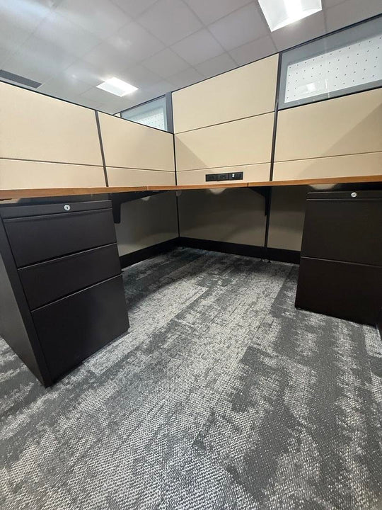 6' x 6' Teknion L-Shape Workstation w/BBF Ped