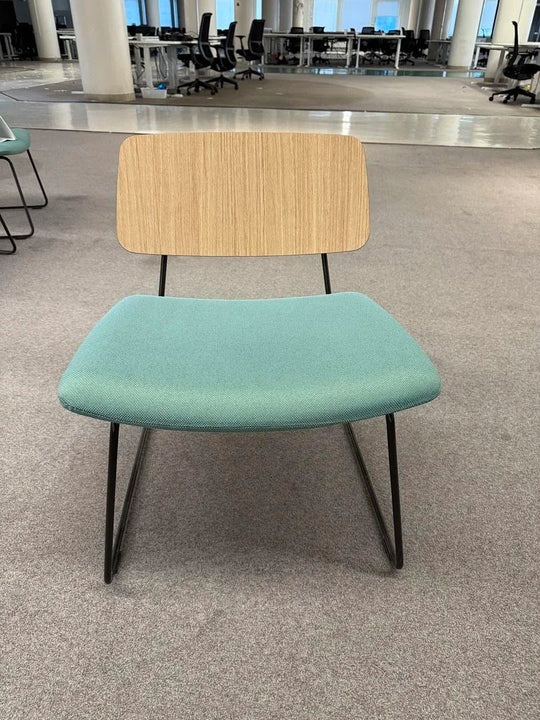 Haworth Resonate Sled Base Chair