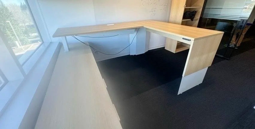 Teknion LH U-Shape Electronic Sit Stand Desk w/Shelf, FF, BBF Ped