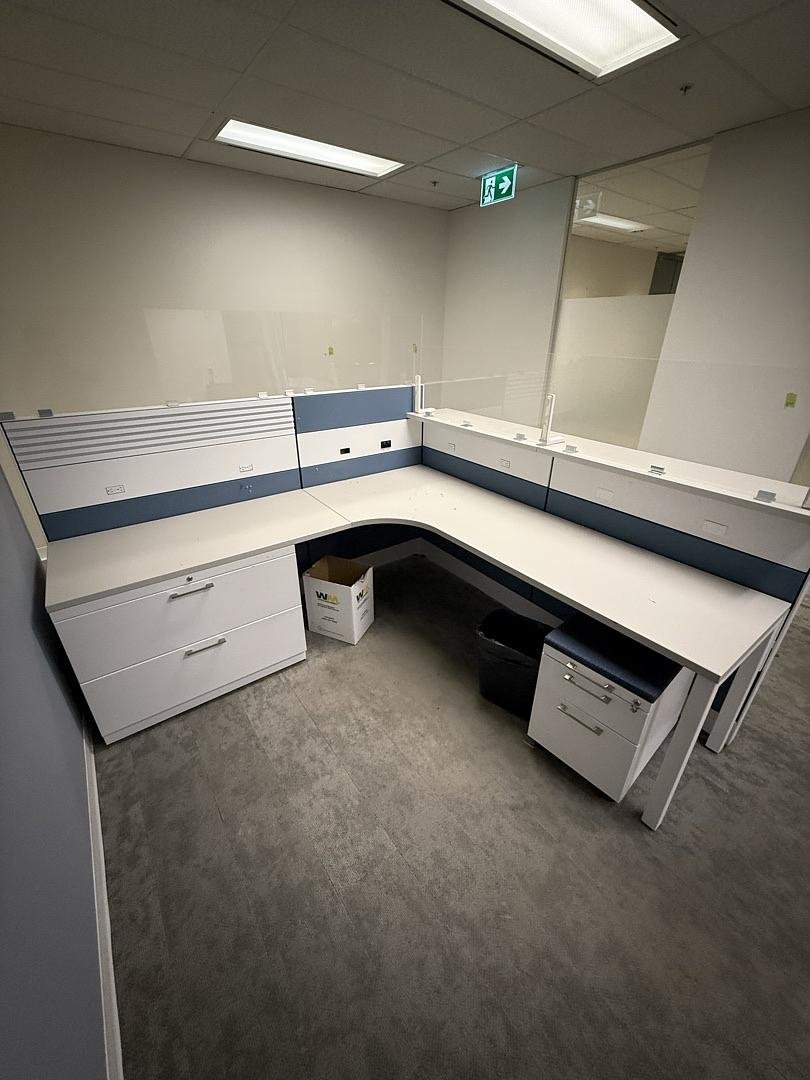 LH L-Shape Reception Desk w/BBF Ped and 2-High Lateral