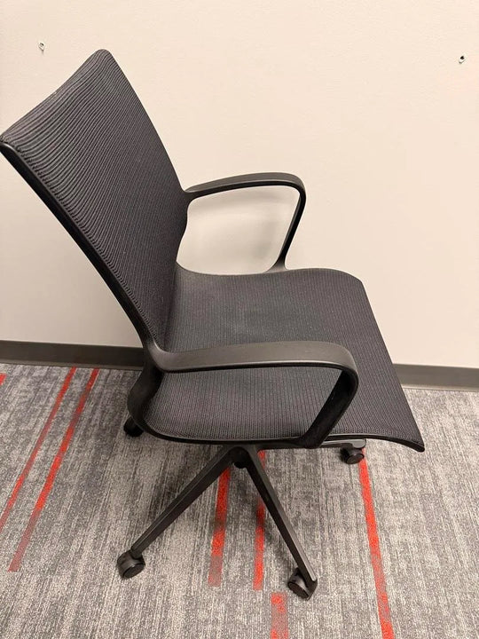 Mesh Meeting Chair