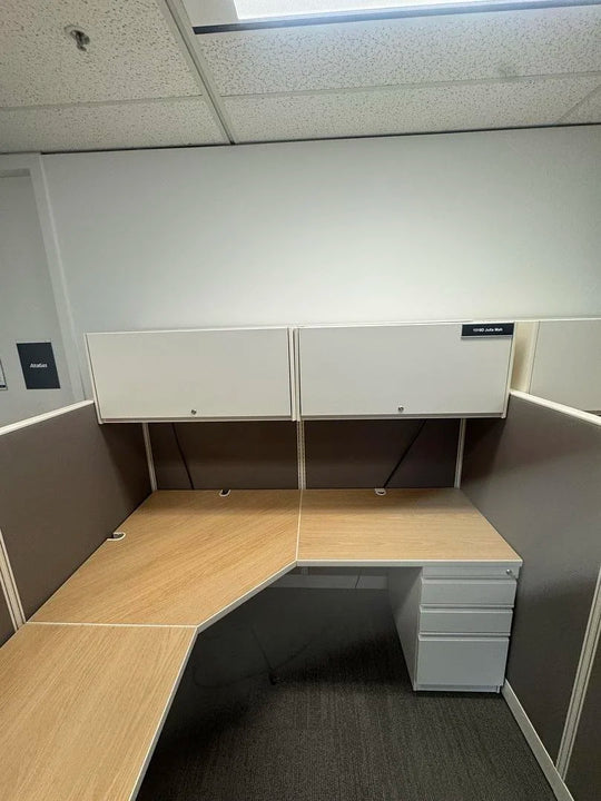 6' x 6' Trendway Workstation w/ 2 Overheads and BBF Ped