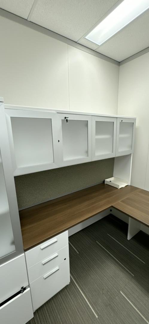 LH U-Shape Desk w/Hutch, BBF Ped, Combo Unit