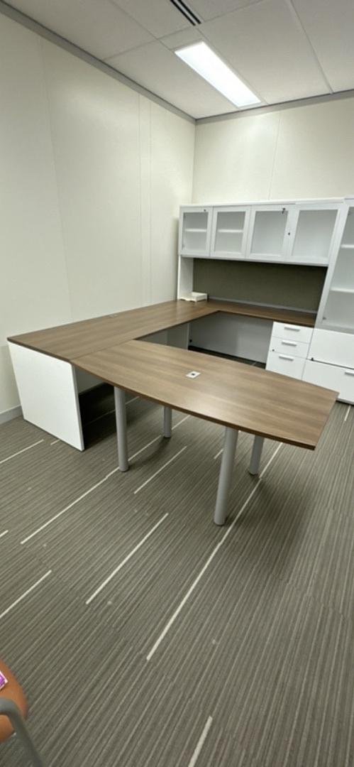 RH U-Shape Desk w/Hutch, BBF Ped, Combo Unit