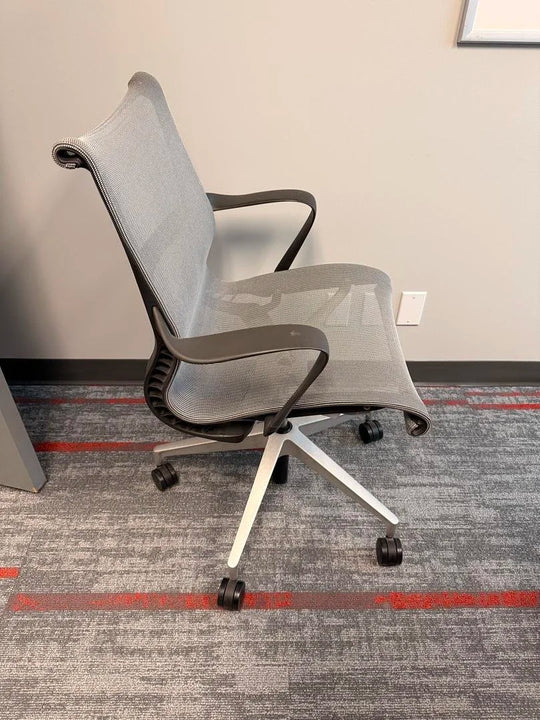 Herman Miller Setu Meeting Chair