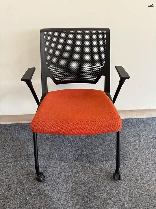 Haworth Very Mobile Guest Chair