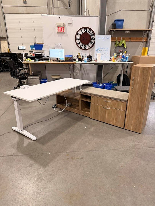 Steelcase RH L-Shape Electronic Sit Stand Desk w/Storage