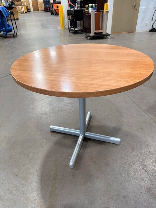 36" Round Table