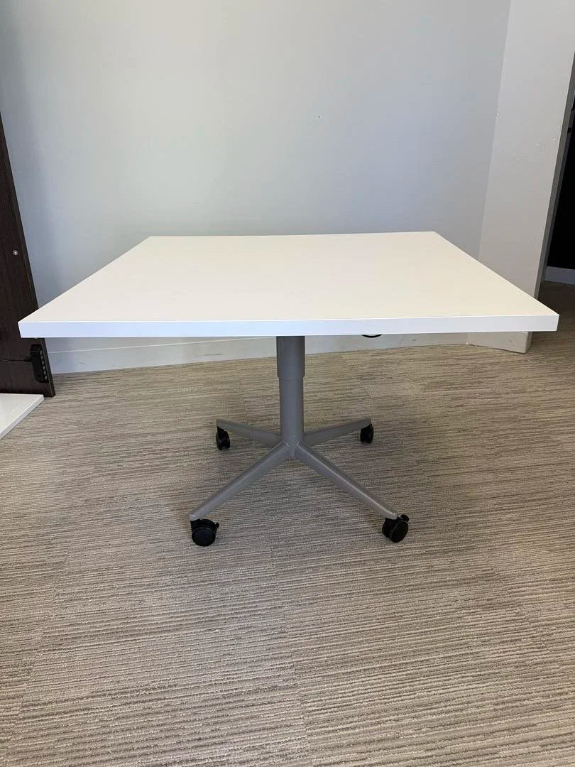 36" Mobile Square Height Adjustable Table