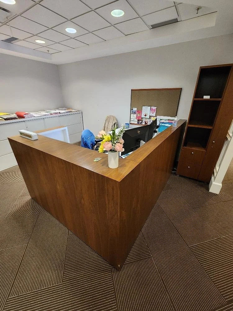 RH U-Shape Reception Desk