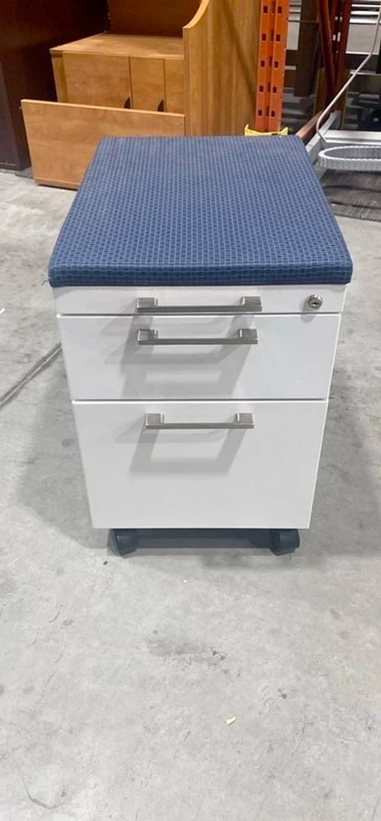 Trendway Metal Mobile BF Ped w/ Cushion Top