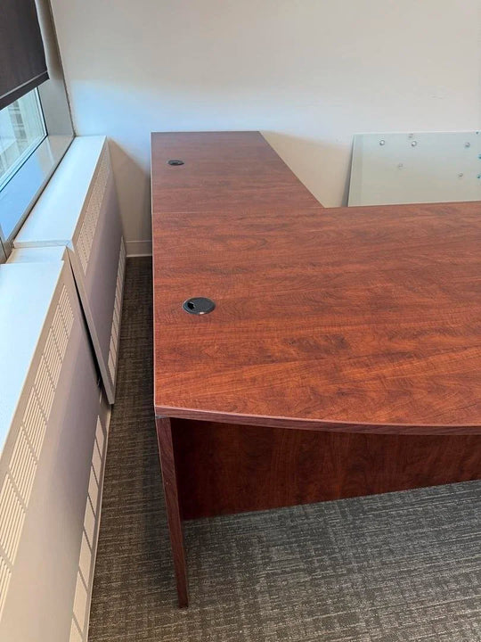 RH Bow Front L-Shape Desk w/BBF Ped