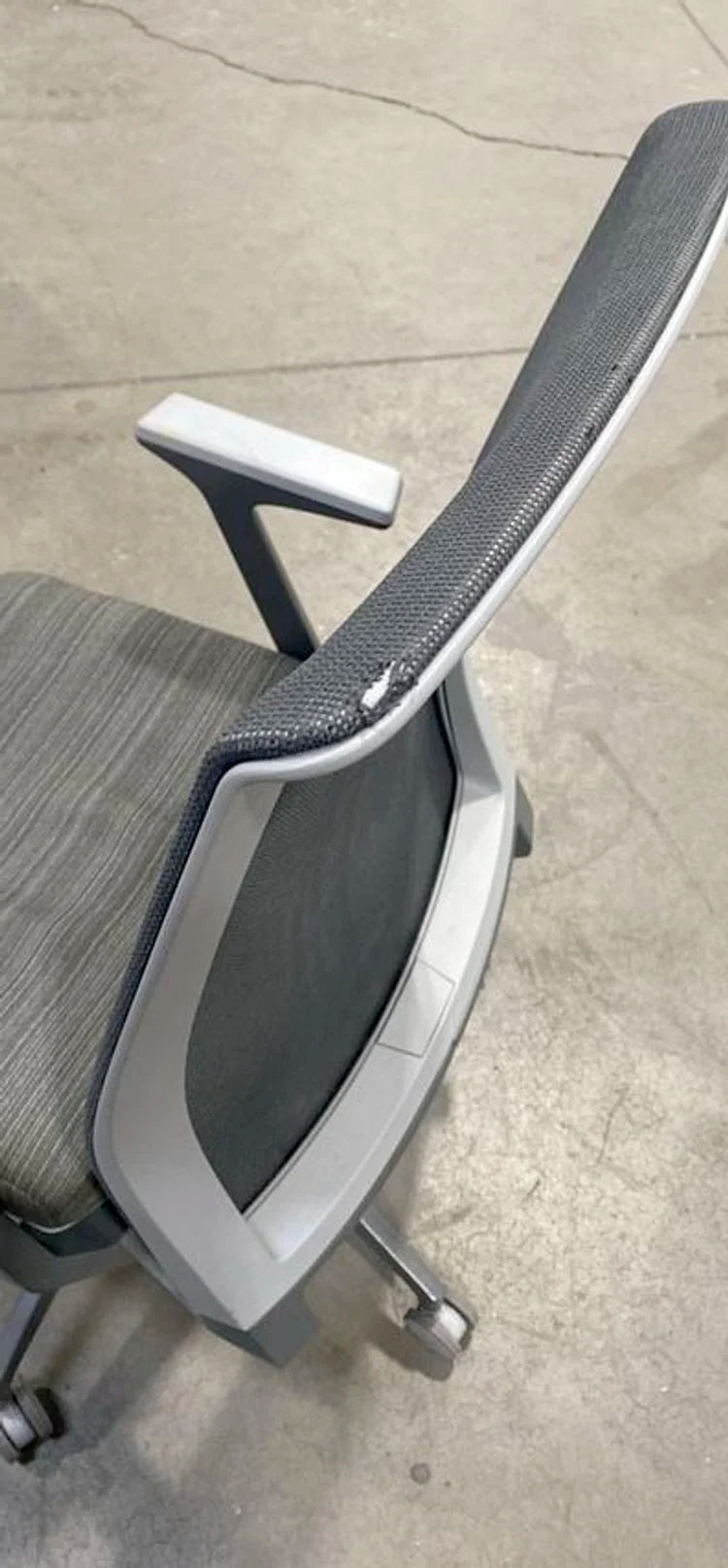 Haworth Very Meeting Chair (Various Deficiencies)