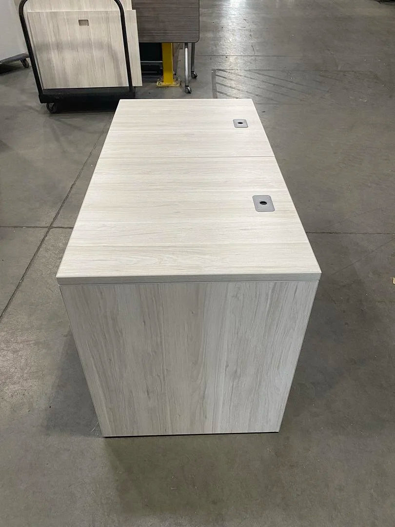 4' Straight Desk