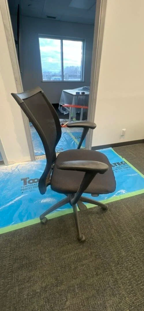 Mesh Back Meeting Chair