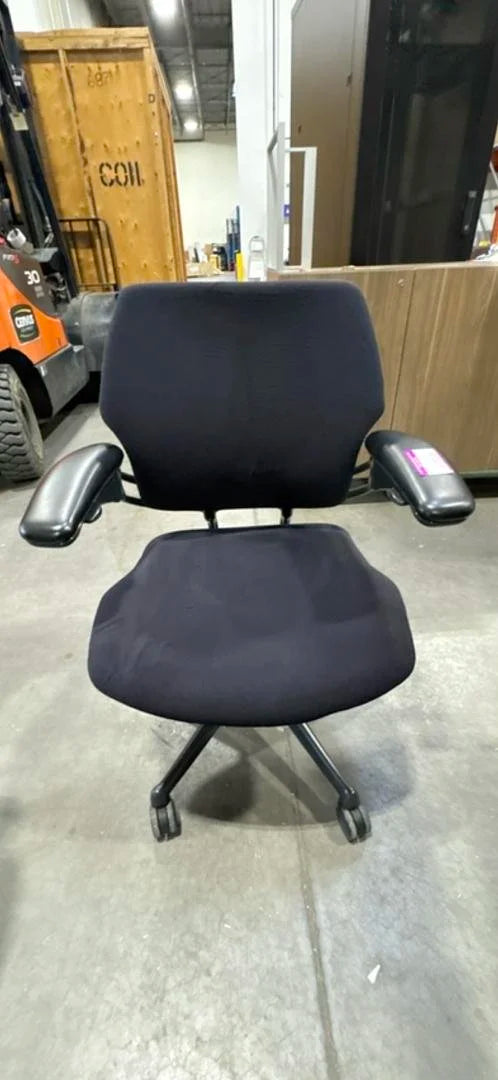 Humanscale Freedom Task Chair w/Arm Swivel (Various Cosmetic Deficiencies)