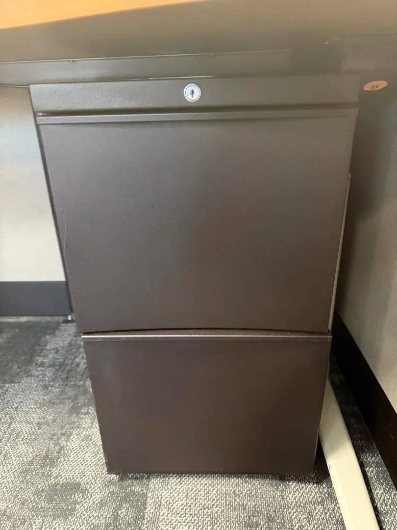 6' x 6' Teknion L-Shape Workstation w/BBF Ped