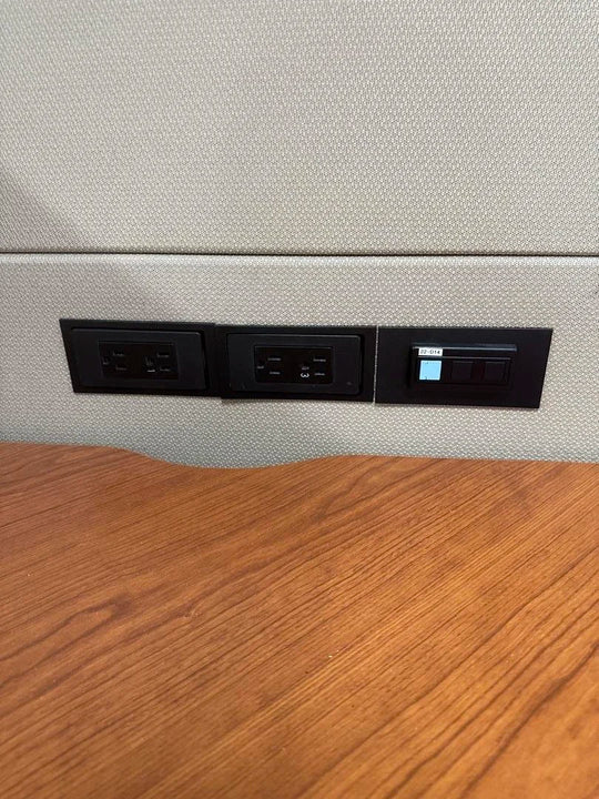 6' x 6' Teknion L-Shape Workstation w/BBF Ped