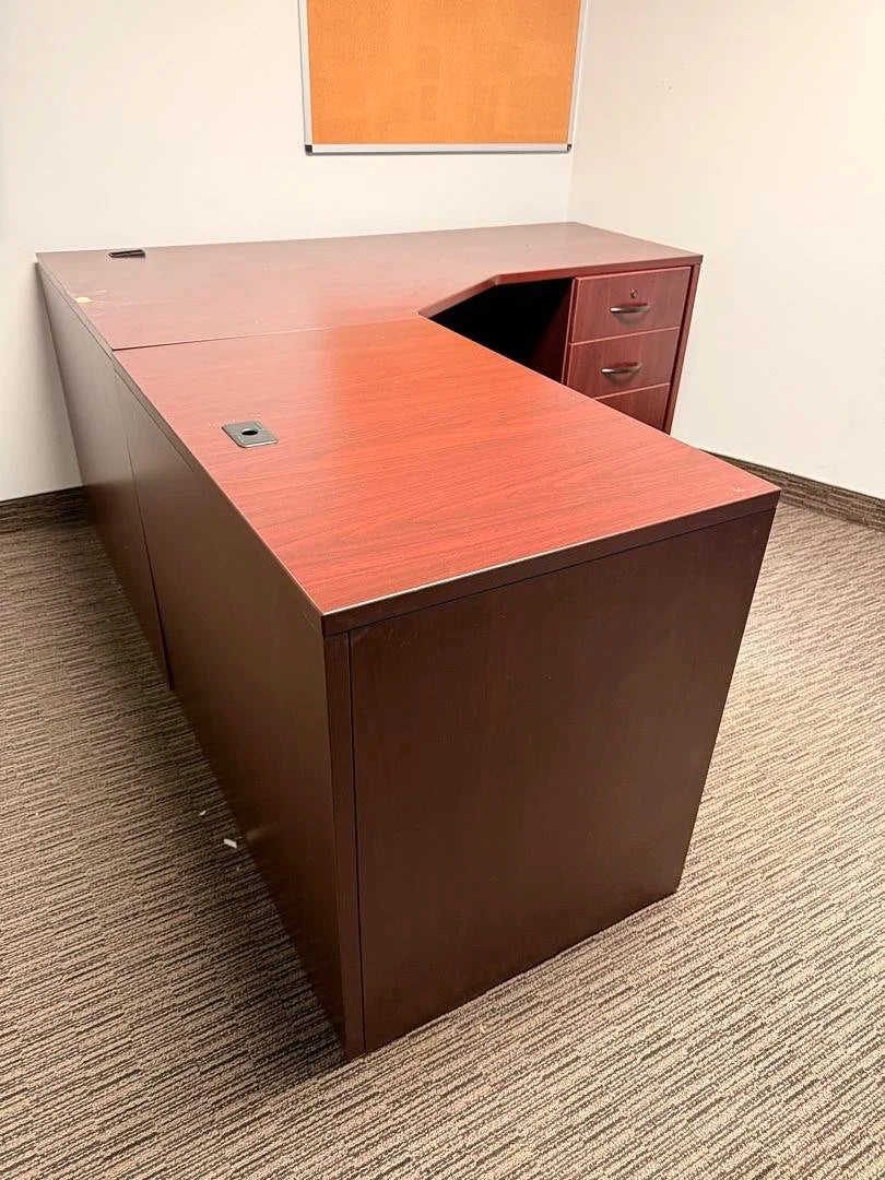 LH L-Shape Desk w/2 BBF Peds