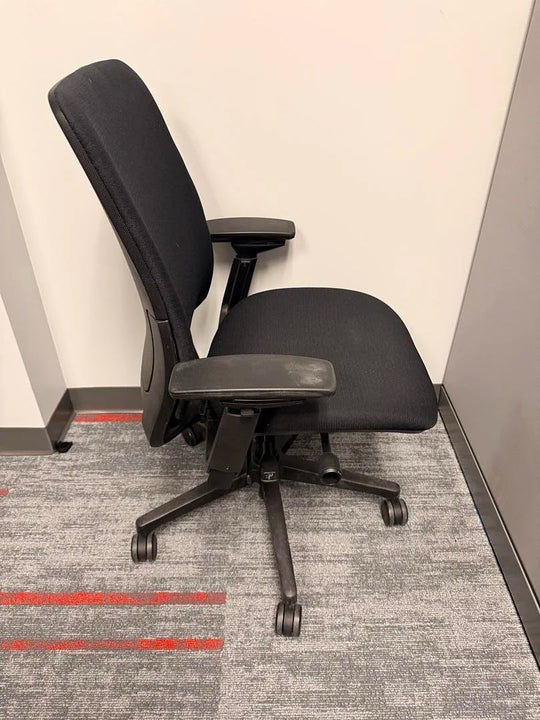 Steelcase Amia Task Chair