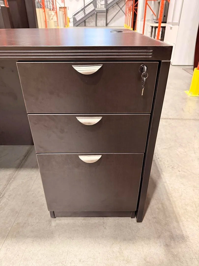 6' Bow Front Straight Desk w/BBF, FF Ped