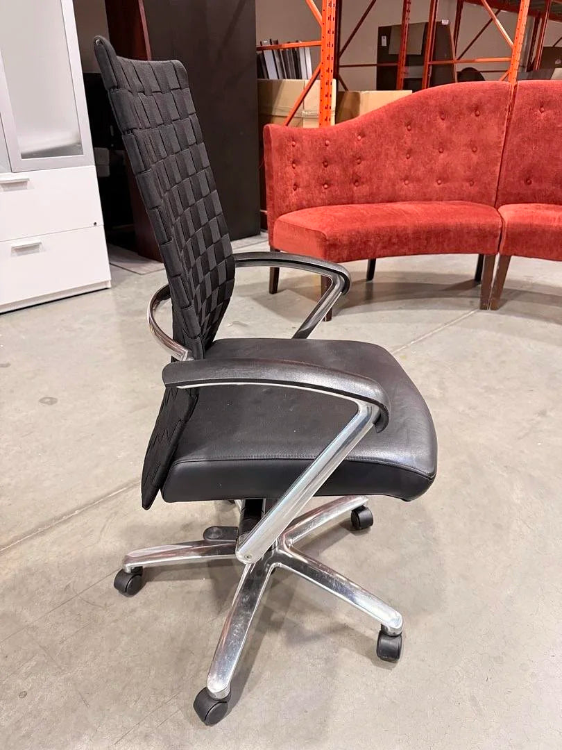Davis Fabric Meeting Chair w/Leather Seat