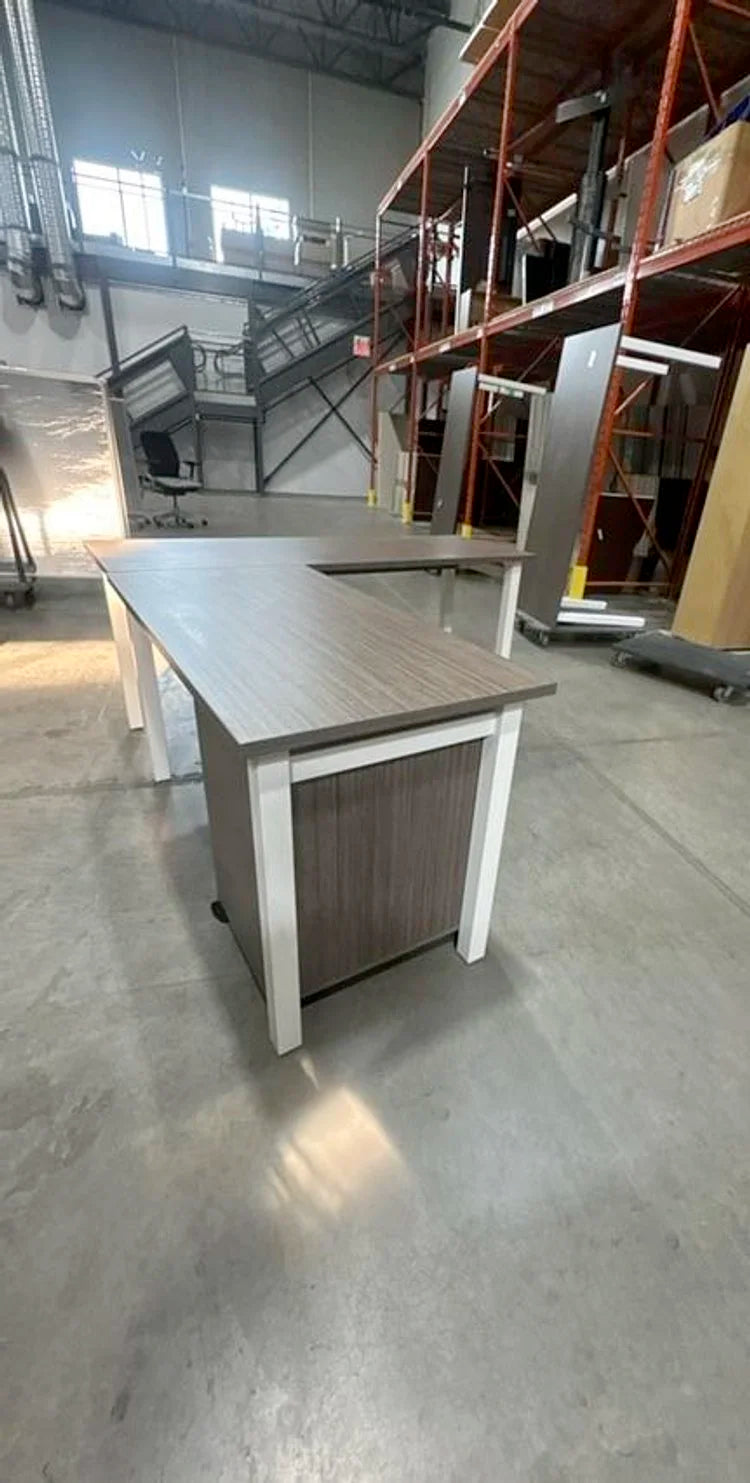 L-Shape Desk w/BBF Ped (Reversible)