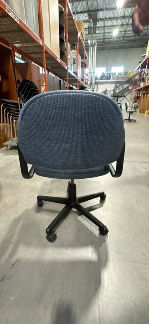 Mobile Fabric Meeting Chair (No Height Adjustment)