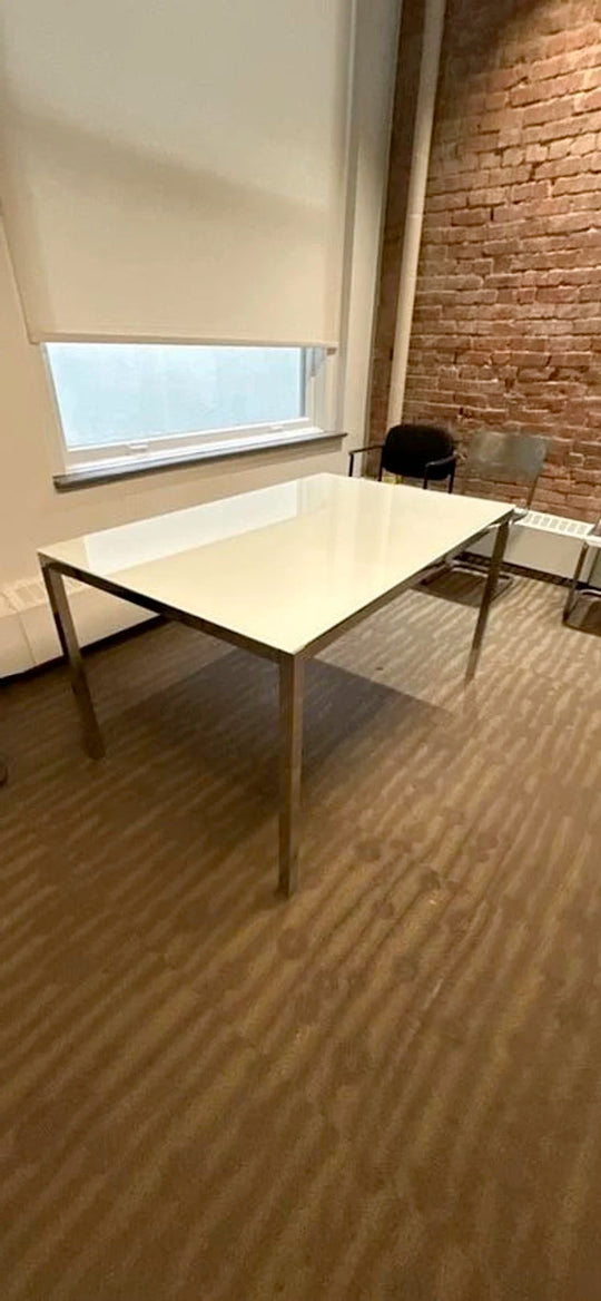 4.5' Glass Top Meeting Table
